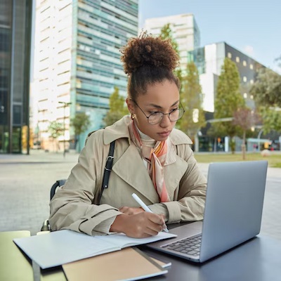 Passo a passo rápido para inscrição no curso grátis de cuidador de idosos do Senac